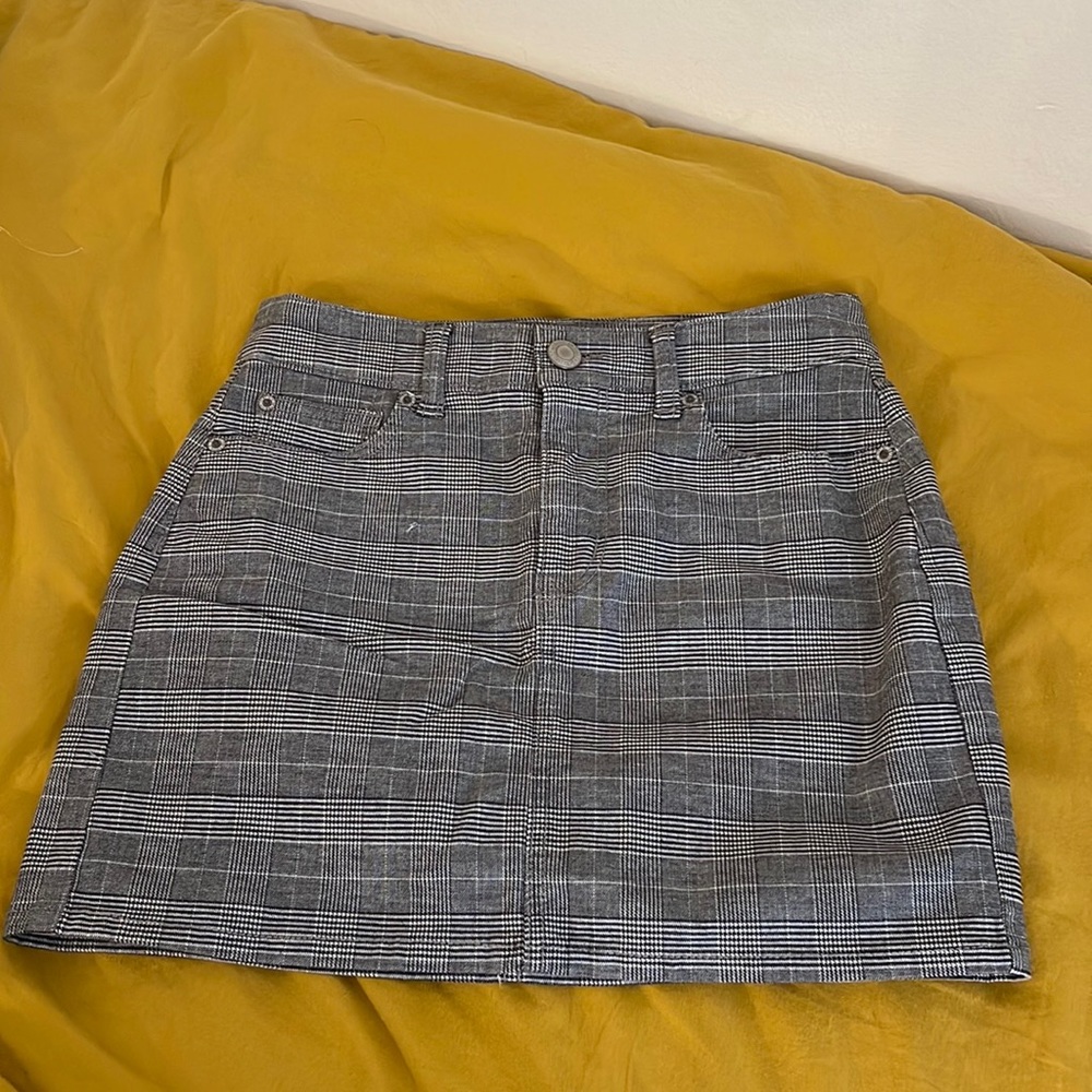 american eagle mini skirt